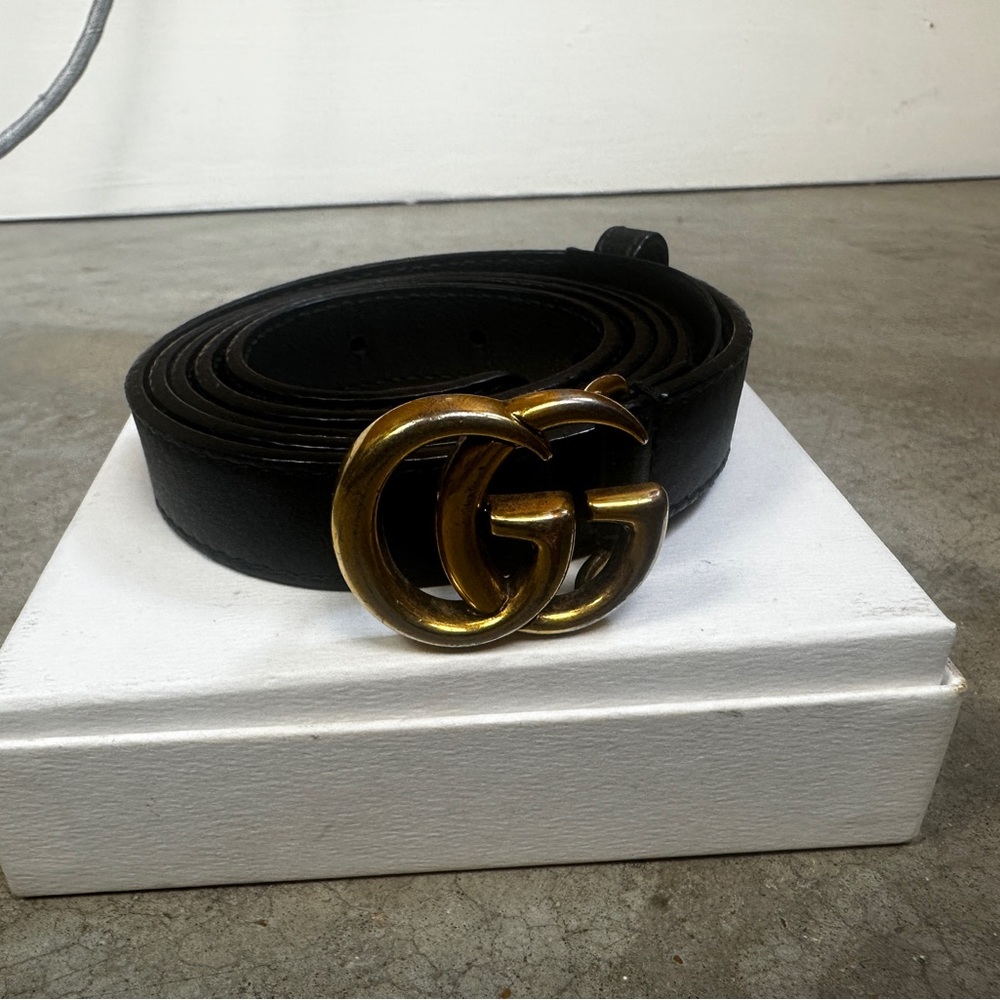 Gucci Black and Gold Leather Belt with Iconic GG Buckle